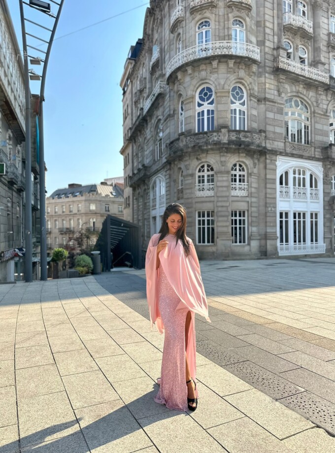 Vestido Lentejuelas Halter Abertura