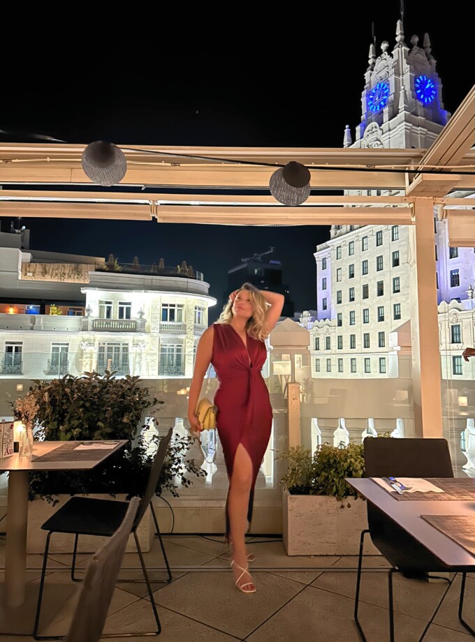 Vestido Seda Escote Nudo