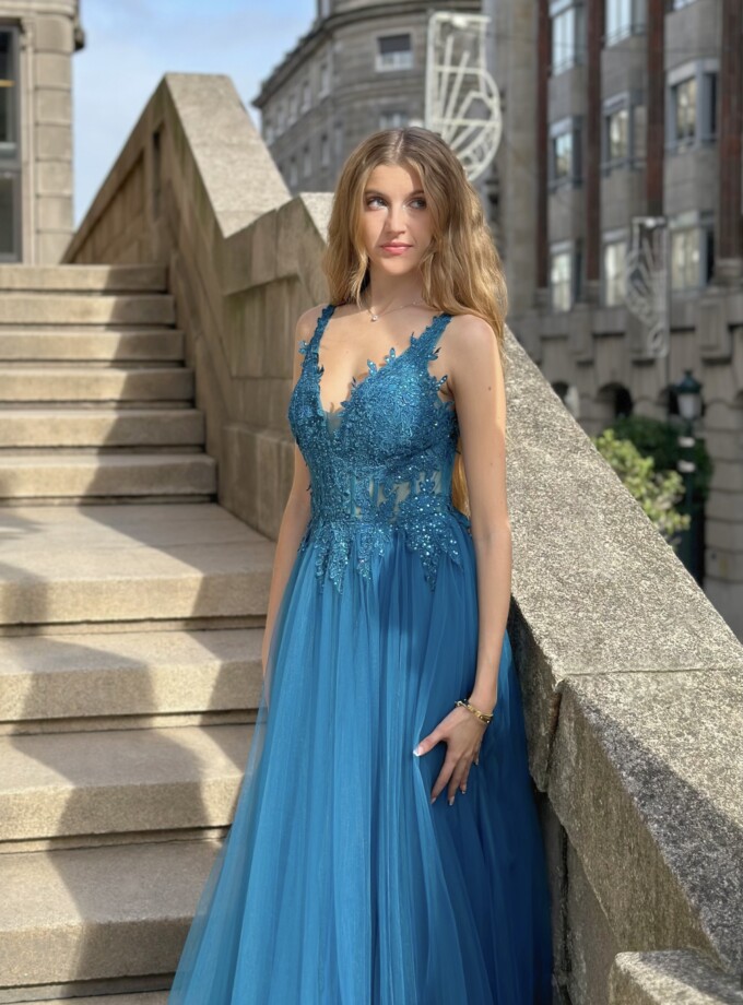 Vestido Tul Largo Corsé Abertura