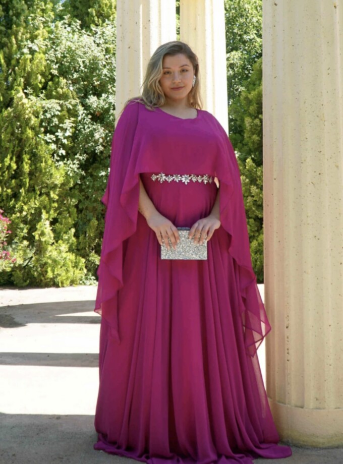 Vestido Capa Larga Aplique Brillos Curvy