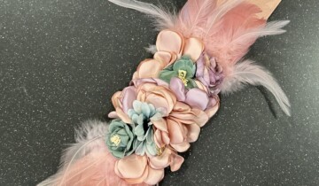 Cinturón Floral Elástico Plumas Rosa