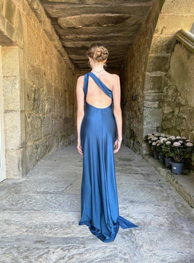 Vestido Seda Atado Cuello