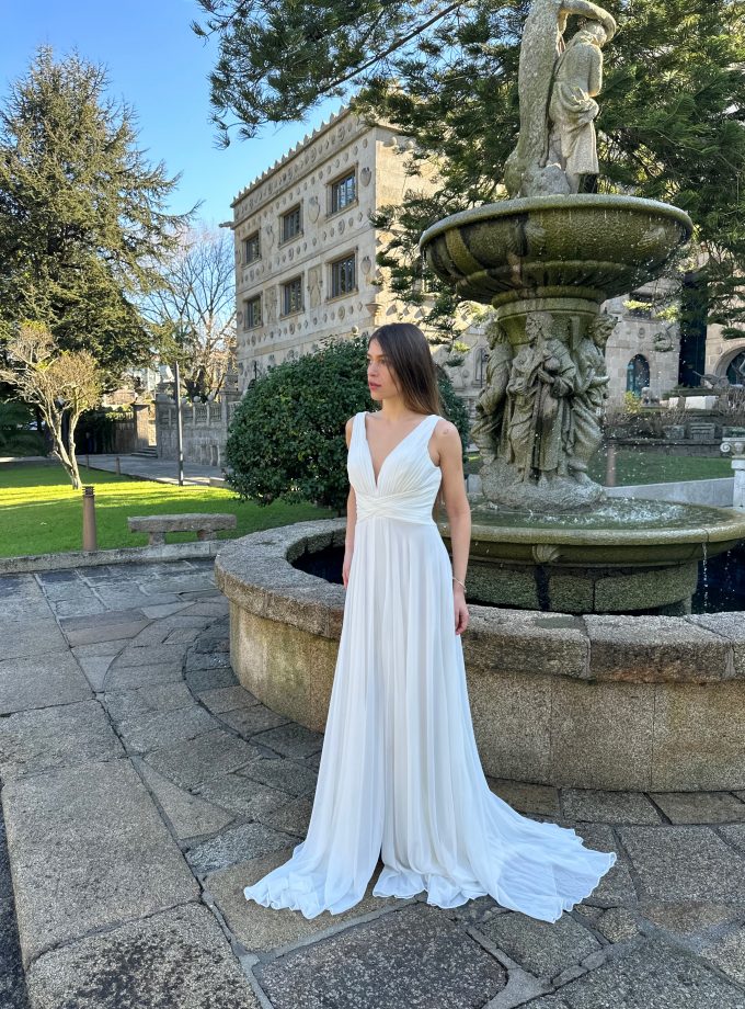 Vestido Dalia Escote Novia