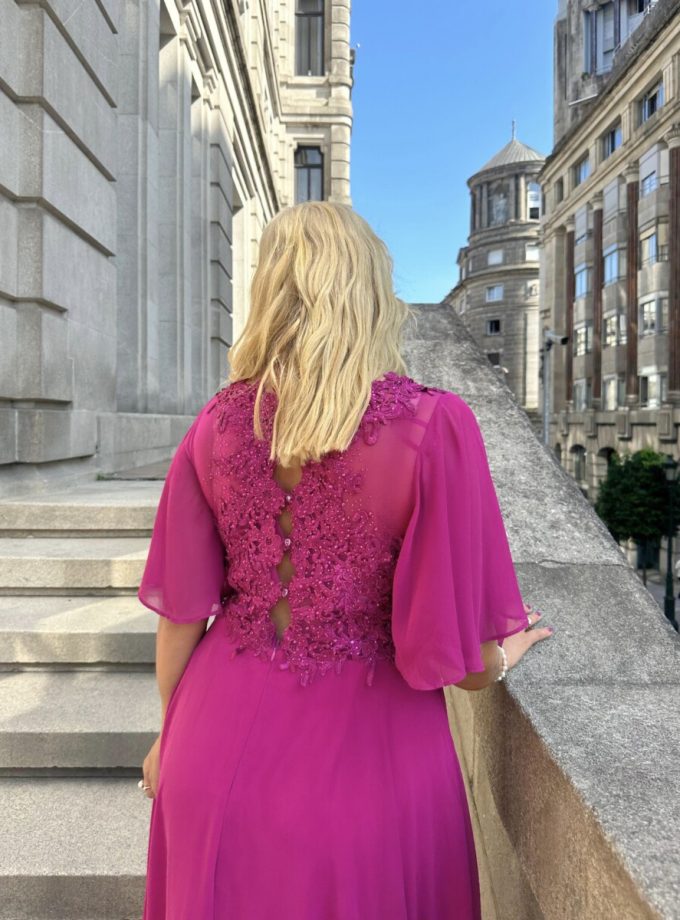 Vestido Encaje Espalda Mangas Curvy