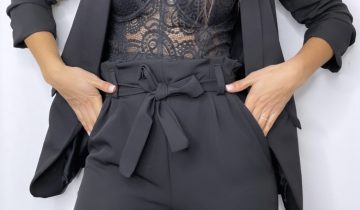 Top Corsé Encaje Negro