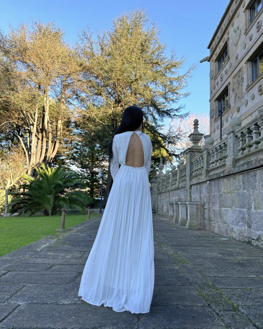 Vestido Tablas Espalda Novia