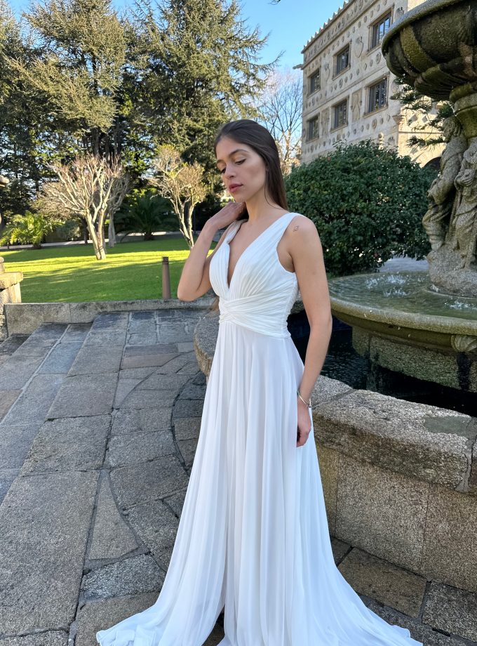 Vestido Dalia Escote Novia