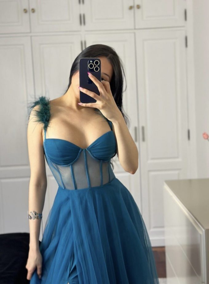 Vestido Corsé Transparecias Plumas