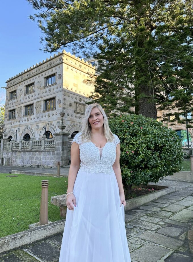 Vestido Encaje Brillos Curvy Novia