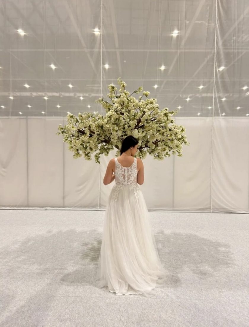Vestido Novia Transparencias Flores Tirantes Tul - Imagen 3