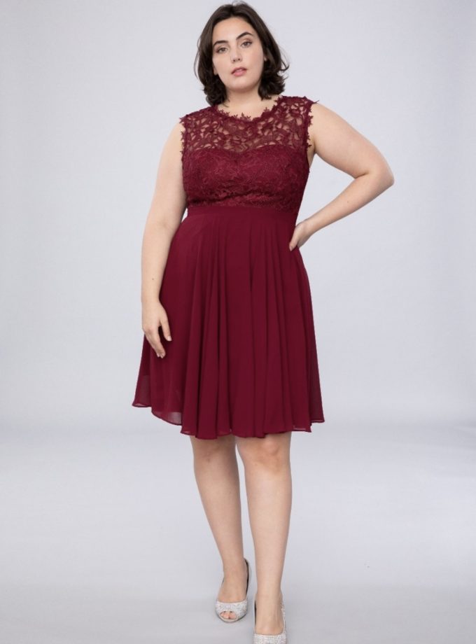 Vestido Encaje Corto Curvy