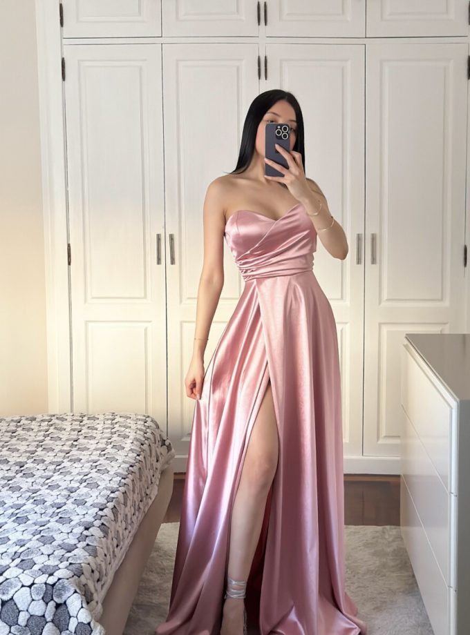 Vestido Seda Escote Corazón