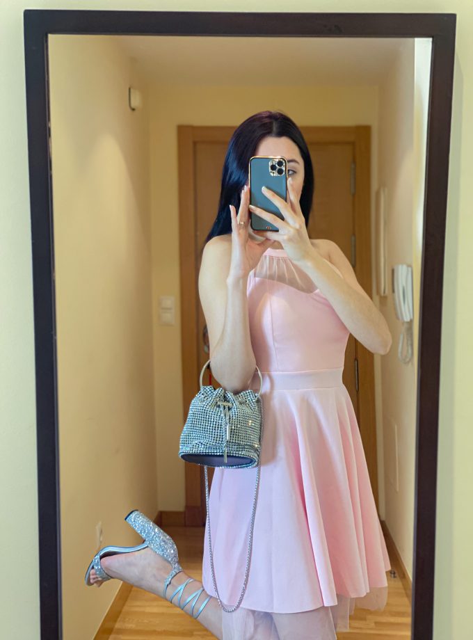 Vestido Halter Vuelo Tul