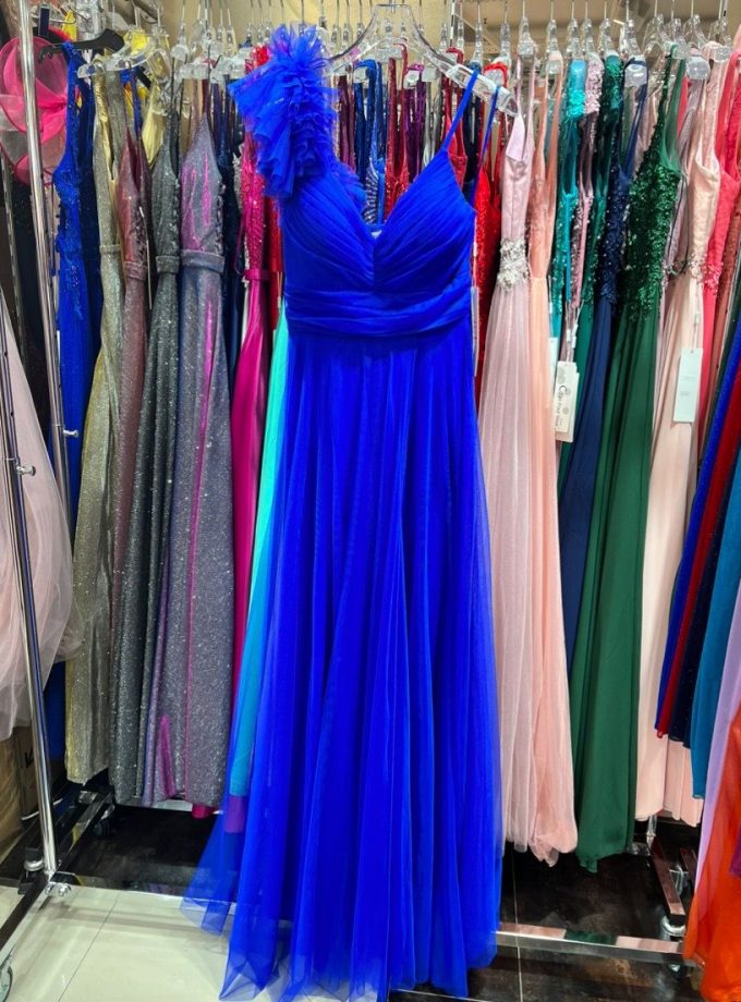 Vestido Tul Abertura Hombro