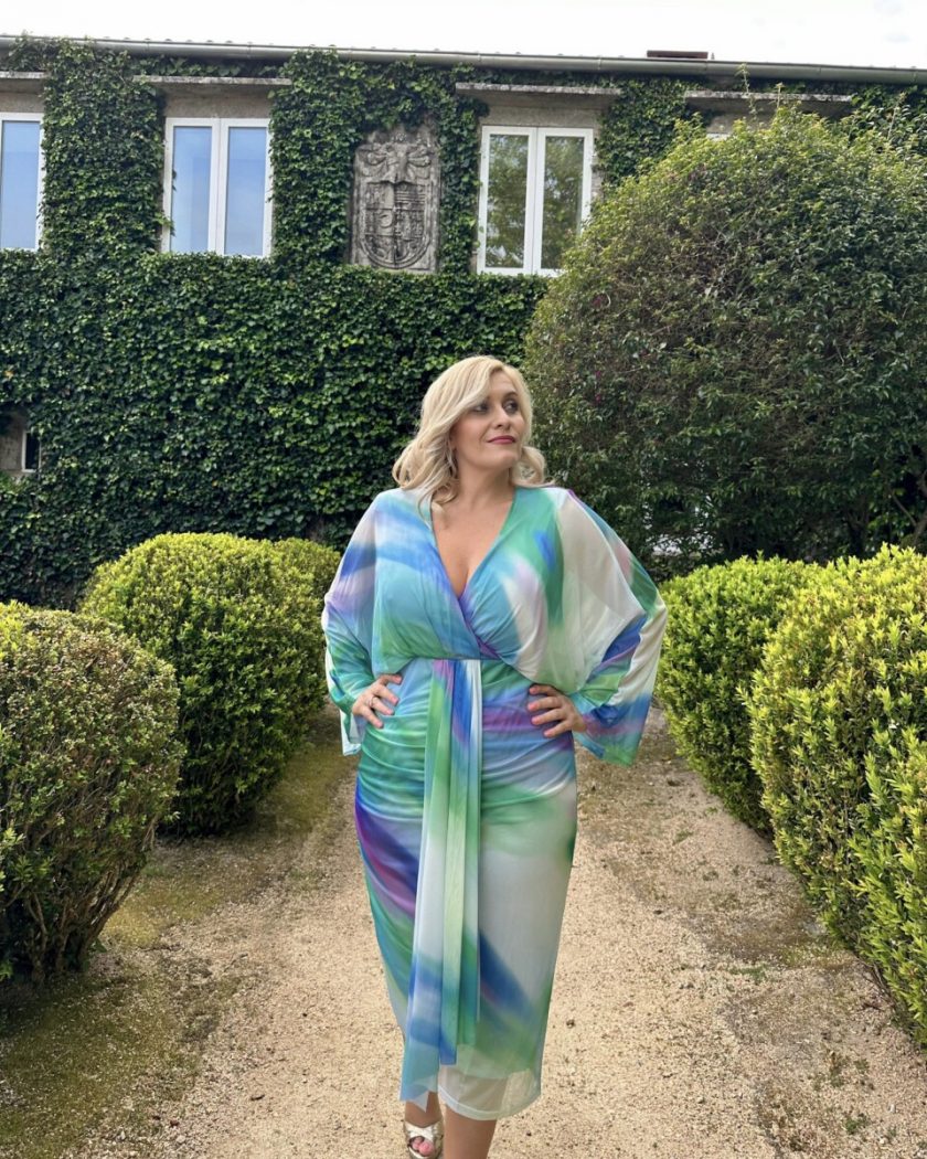 Vestido Estampado Curvy Midi - Imagen 9