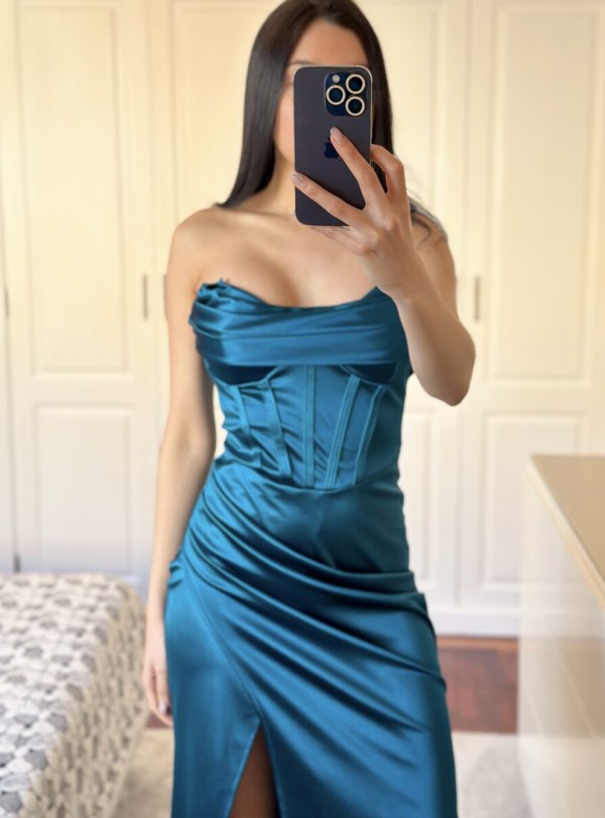 Vestido Seda Varillas