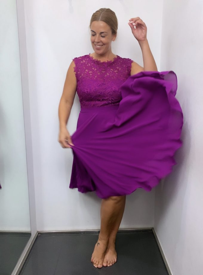 Vestido Encaje Corto Curvy