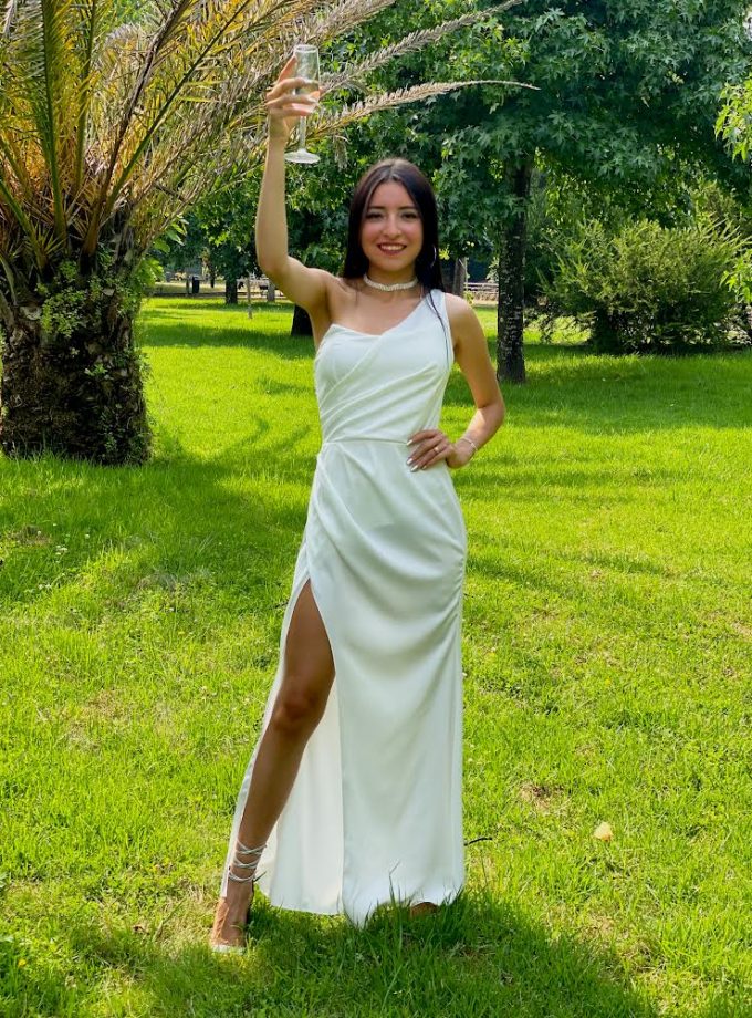 Vestido Asimétrico Abertura Seda Novia