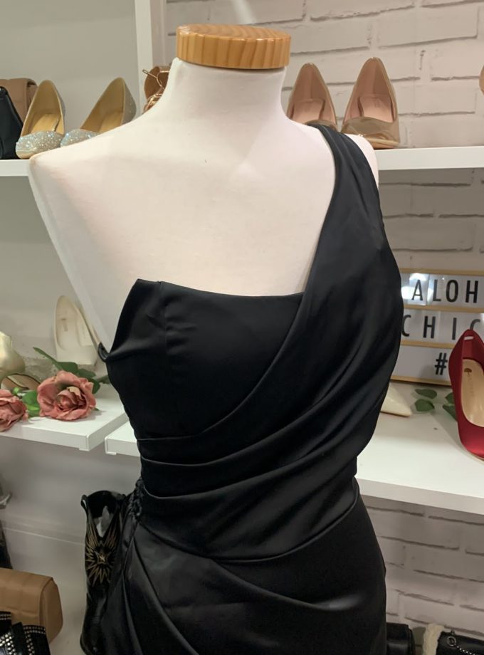 Vestido Asimétrico Abertura Seda