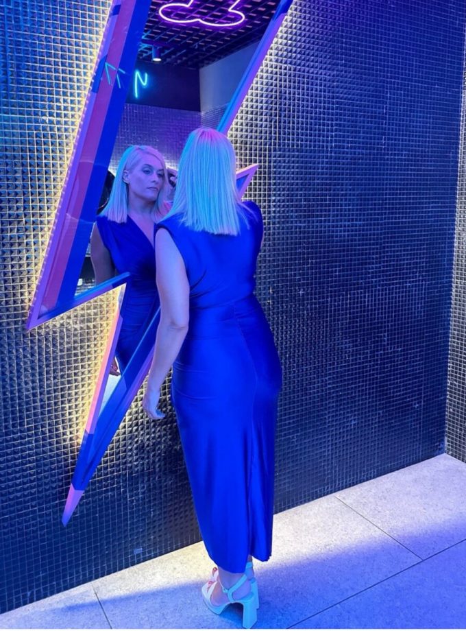 Vestido Seda Escote Nudo