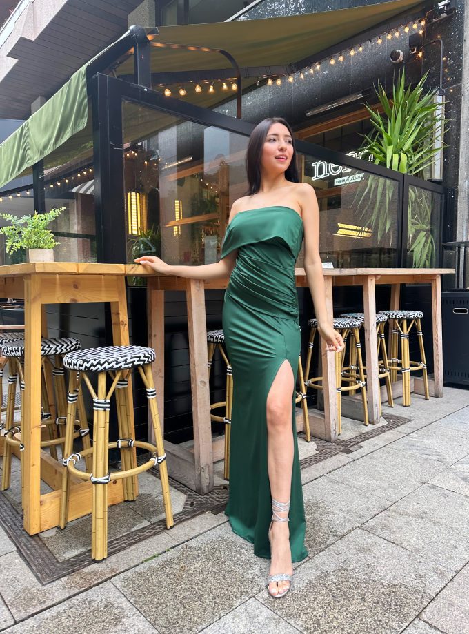 Vestido Seda Hombro