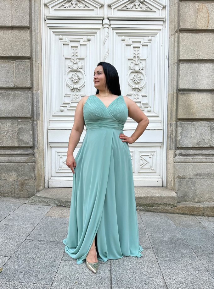 Vestido Analia Abertura Curvy