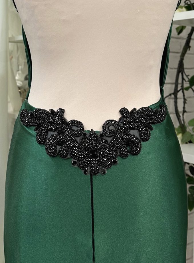 Aplique Pedrería Negro Uve