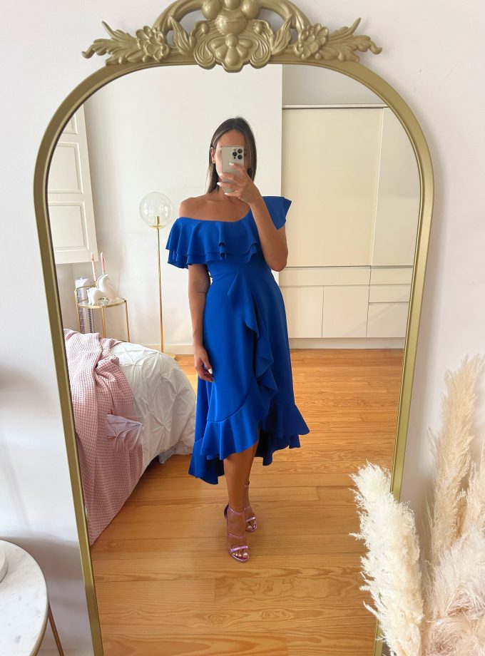 Vestido Volantes Hombros Abertura