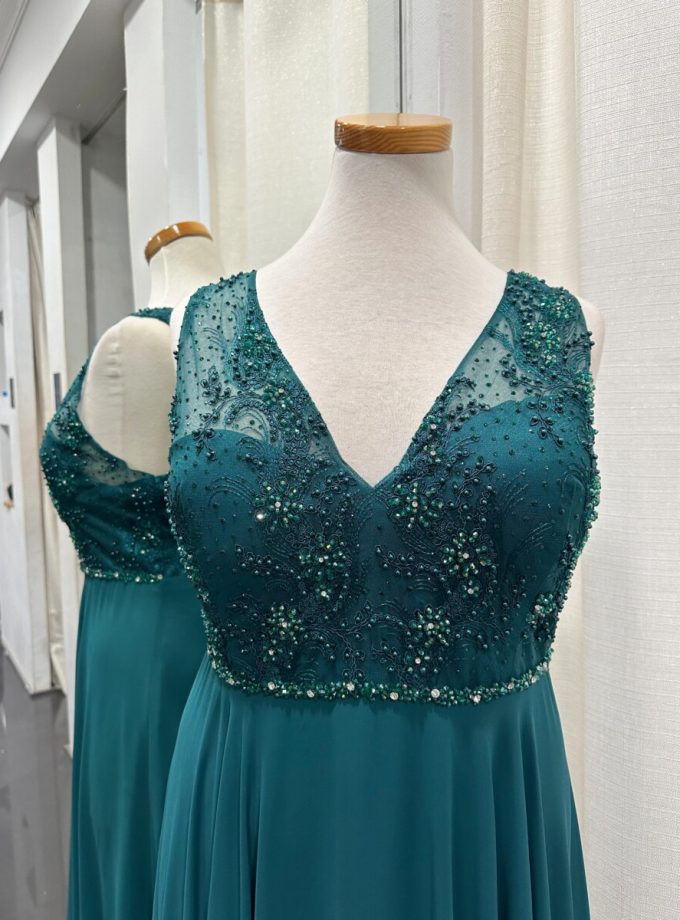 Vestido Curvy Encaje Pedrería