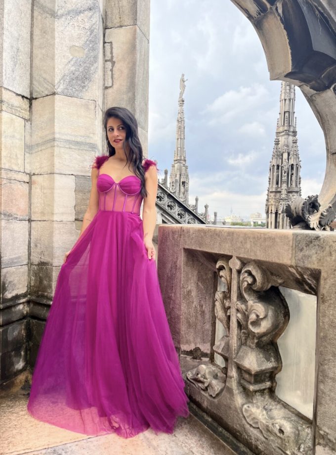 Vestido Corsé Transparecias Plumas