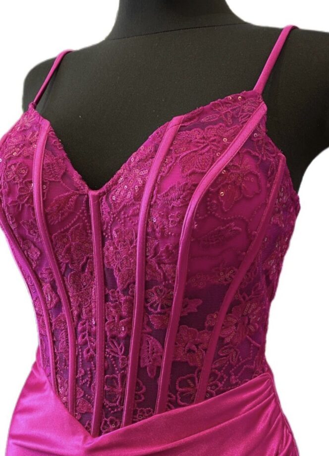 Vestido Seda Corpiño Varillas