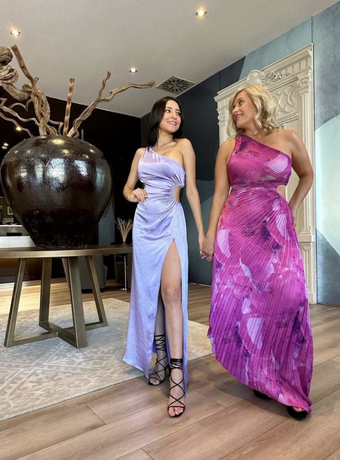 Vestido Asimétrico abertura Cintura