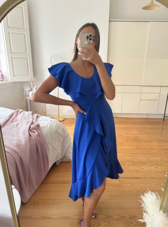 Vestido Volantes Hombros Abertura