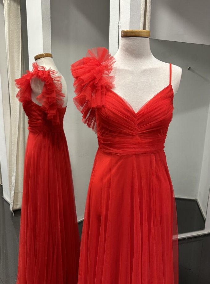 Vestido Tul Abertura Hombro