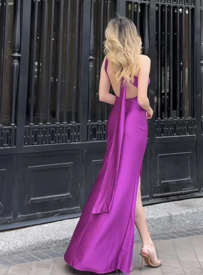 Vestido Seda Atado Cuello