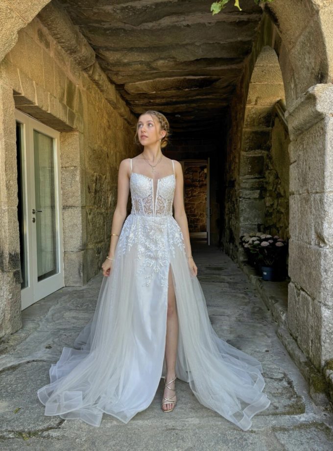 Vestido Tul Sobre Falda Novia