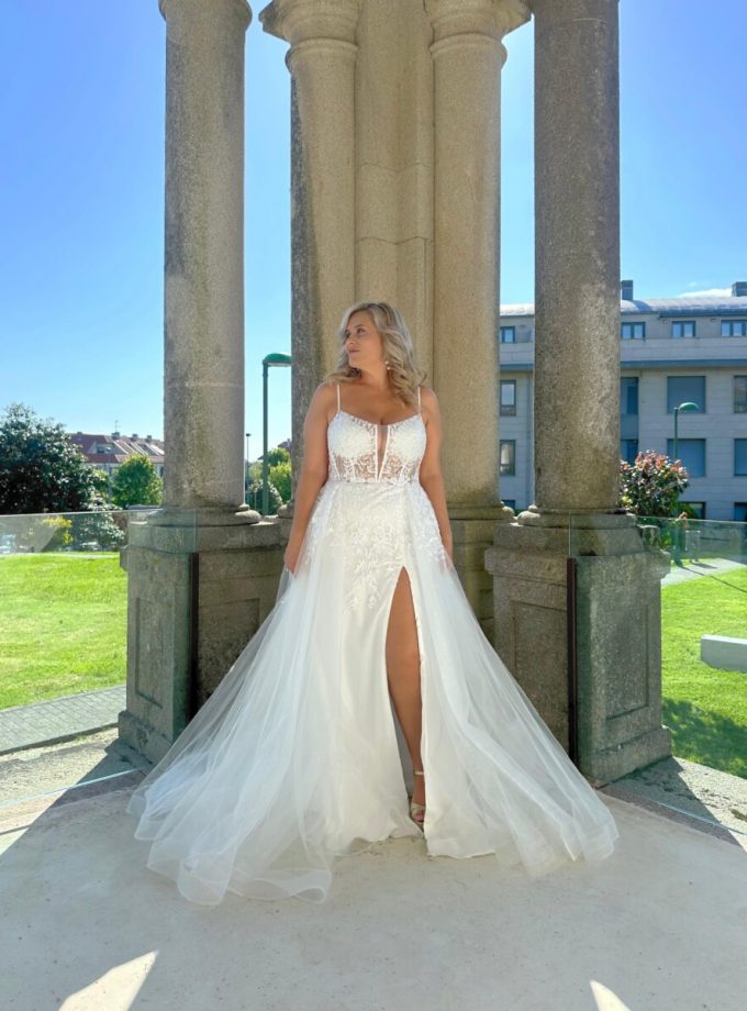 Vestido Tul Sobre Falda Novia