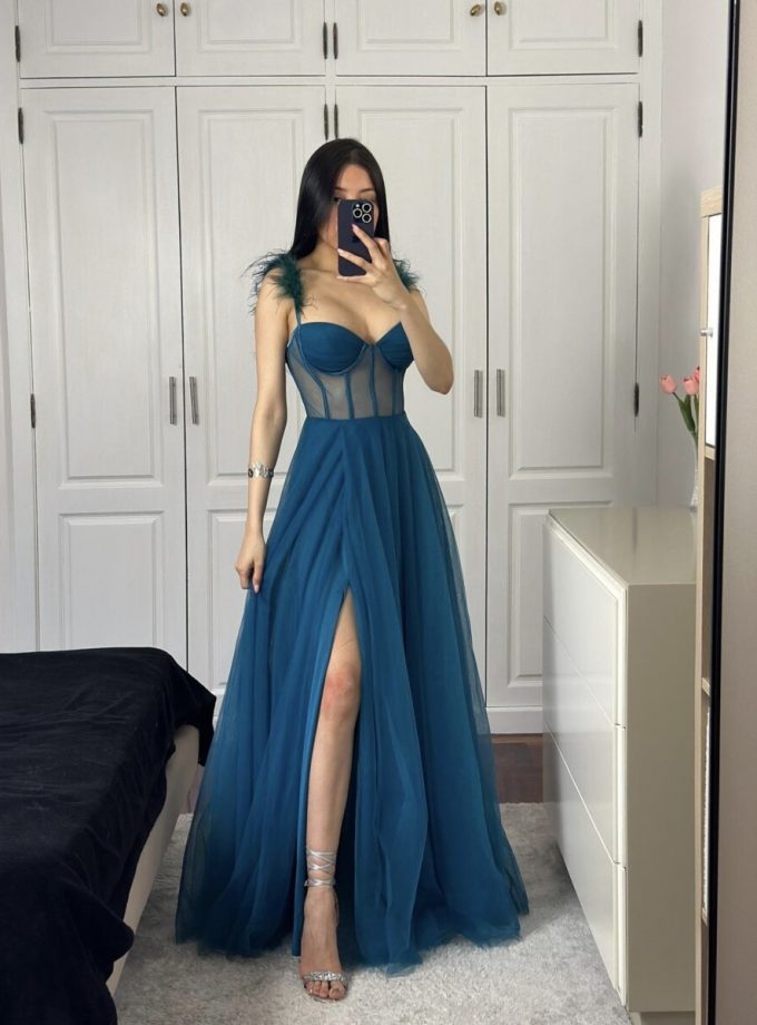 Vestido Corsé Transparecias Plumas