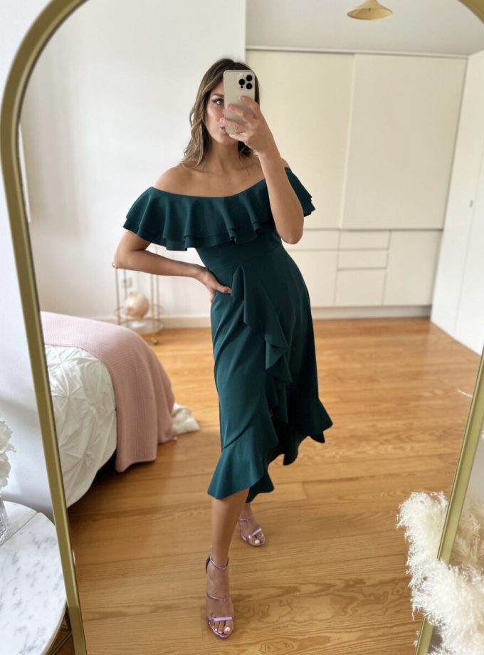 Vestido Volantes Hombros Abertura