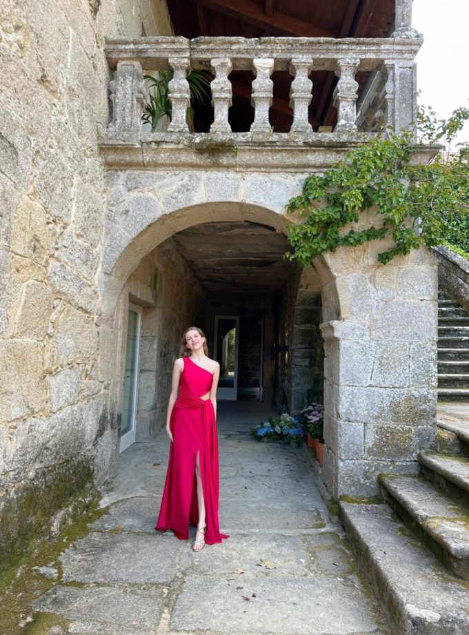 Vestido Asimétrico Abertura Lazada