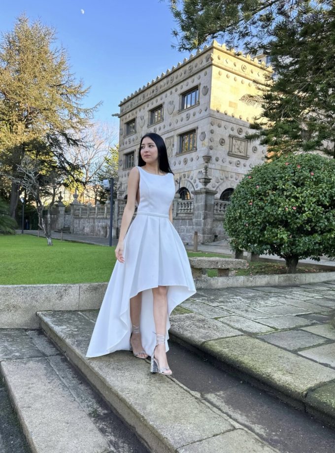 Vestido Asimétrico Novia