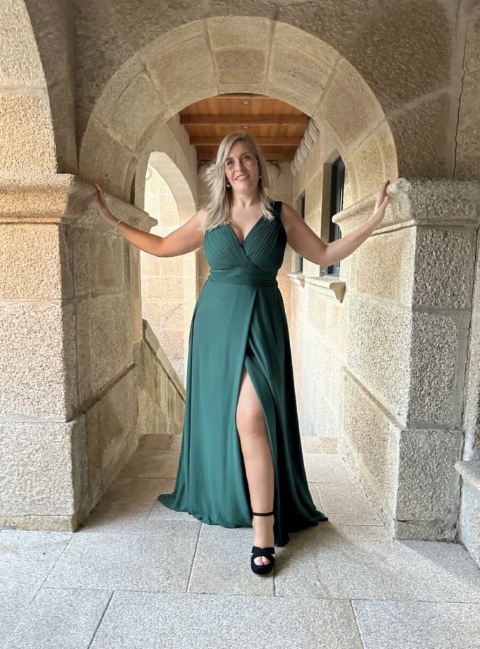 Vestido Analia Abertura Curvy