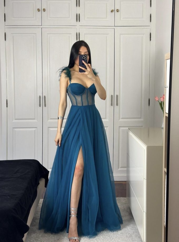 Vestido Corsé Transparecias Plumas