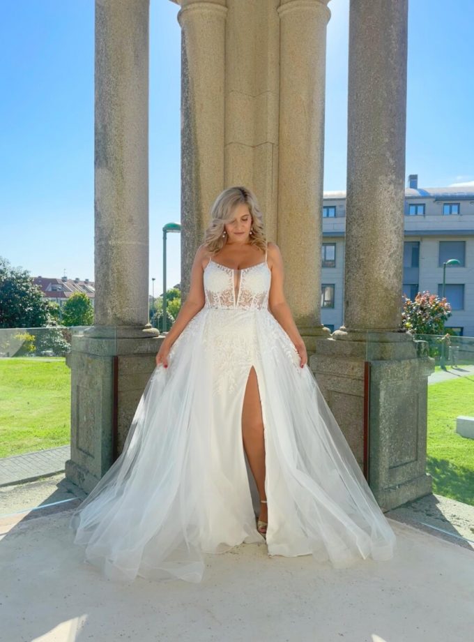 Vestido Tul Sobre Falda Novia