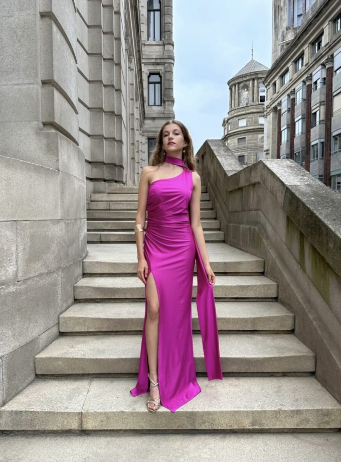 Vestido Seda Atado Cuello