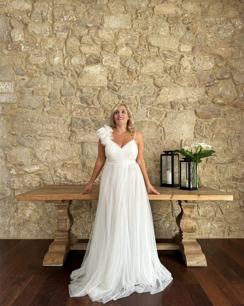 Vestido Tul Abertura Hombro Novia - Imagen 3