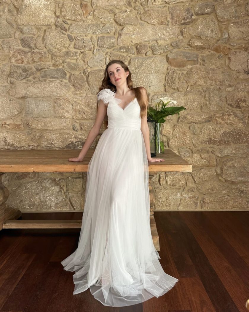 Vestido Tul Abertura Hombro Novia - Imagen 5