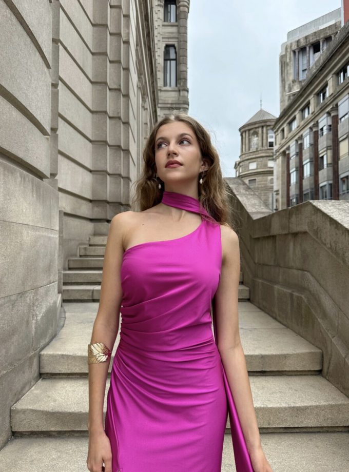 Vestido Seda Atado Cuello