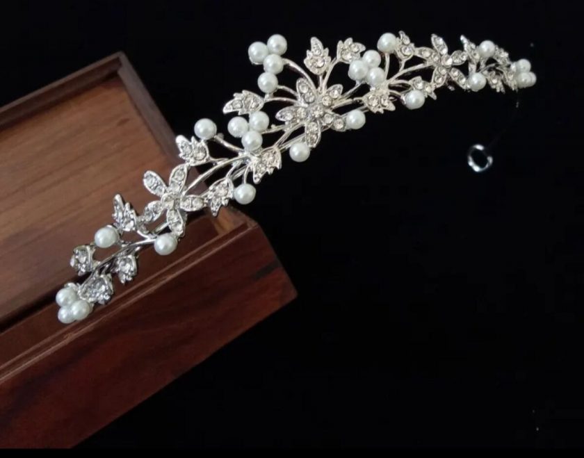Tiara perlas