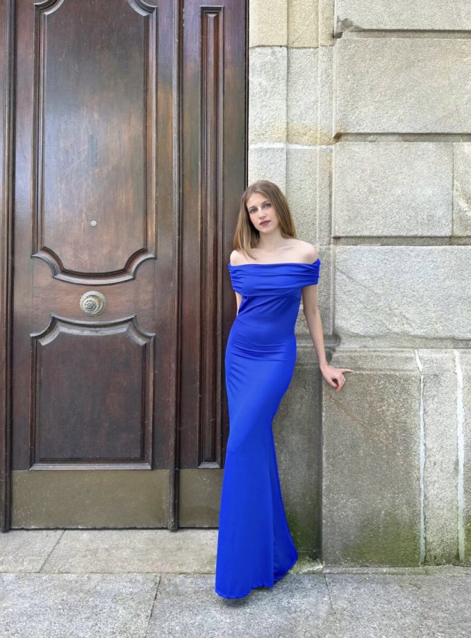 Vestido Hombros Espalda Abierta